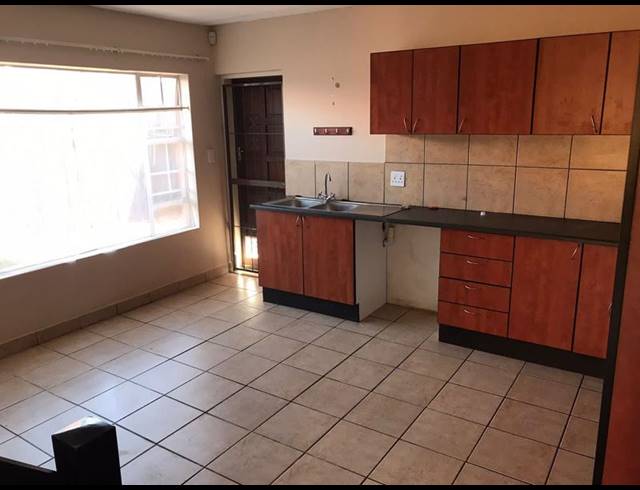 2 BEDROOM DUPLEX FOR SALE IN MIEDERPARK